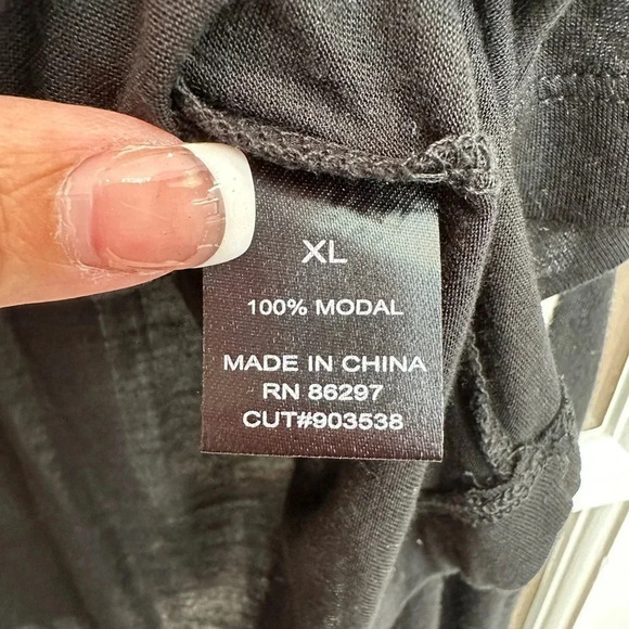 BCBGMAXAZRIA Black & White Lightweight Semi Sheer Long Sleeve Blouse Size XL - Picture 7 of 9